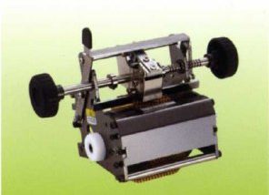PI-KAS B200M - компактная машинка для нанесения печати на кабель, трубки и ПВХ продукцию: фото 2